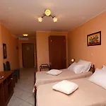 Aurora Guest house 3*