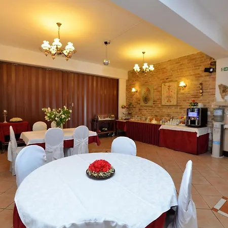 Aurora 3* Pula