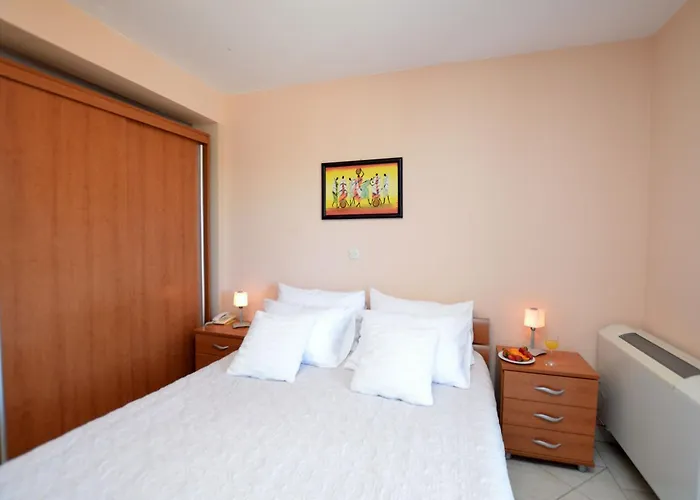 Aurora Affittacamere 3*