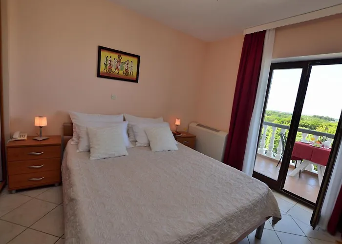 Affittacamere Aurora 3*