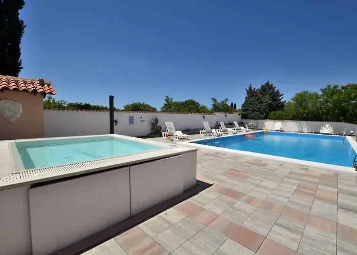 Guest house Aurora Pula