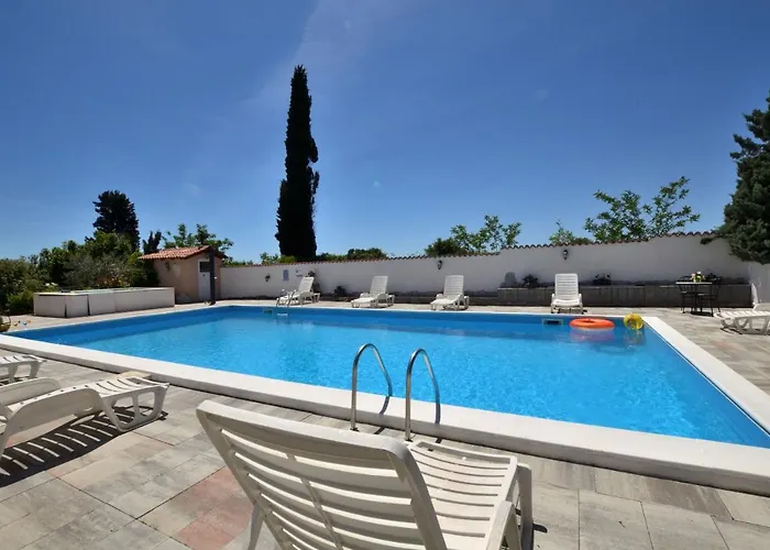 Guest house Aurora Pula